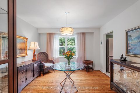 Photo 12 at 26 Averdon Crescent, Donalda, Toronto