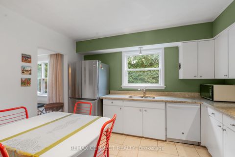 Photo 15 at 26 Averdon Crescent, Donalda, Toronto