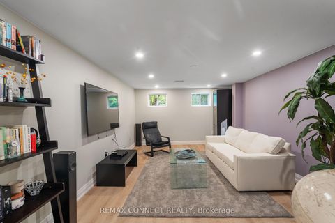 Photo 22 at 26 Averdon Crescent, Donalda, Toronto