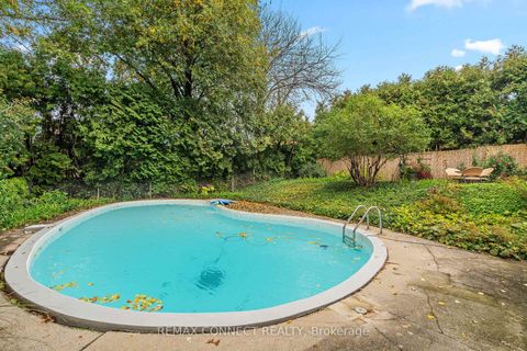 Photo 28 at 26 Averdon Crescent, Donalda, Toronto