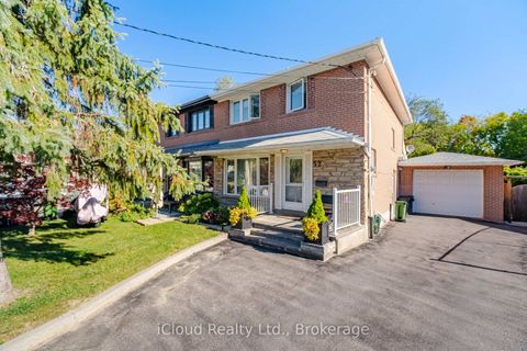 Photo 1 at 52 Bengal Court, Jane Heights, Toronto