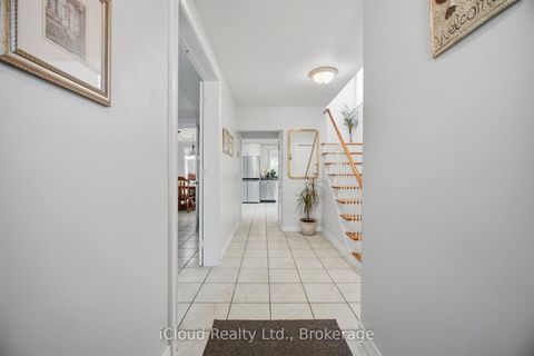 Photo 6 at 52 Bengal Court, Jane Heights, Toronto