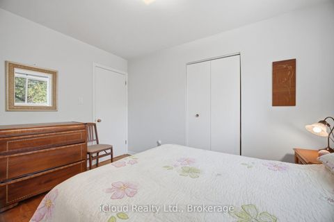 Photo 28 at 52 Bengal Court, Jane Heights, Toronto