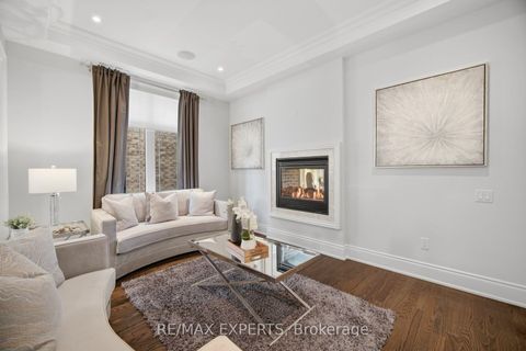 Photo 9 at 91 Woodgate Pines Drive, Kleinburg, Vaughan