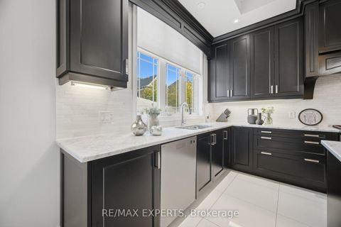 Photo 16 at 91 Woodgate Pines Drive, Kleinburg, Vaughan