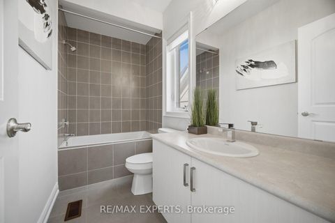 Photo 33 at 91 Woodgate Pines Drive, Kleinburg, Vaughan