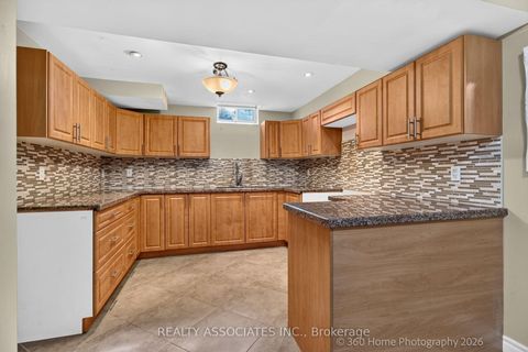 Photo 26 at 128 Coalbrook Court, East Woodbridge, Vaughan