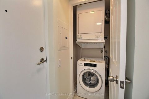 Photo 10 at 515 - 33 Empress Avenue, Willowdale East, Toronto