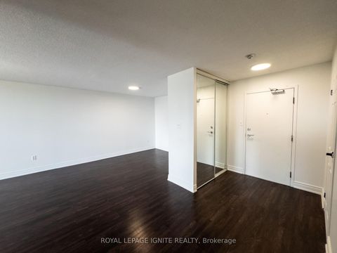 Photo 4 at 1010 - 5 Rowntree Road, Jamestown, Toronto