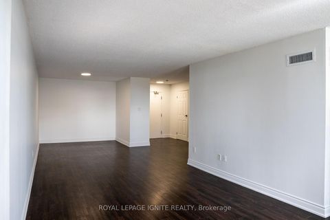 Photo 5 at 1010 - 5 Rowntree Road, Jamestown, Toronto