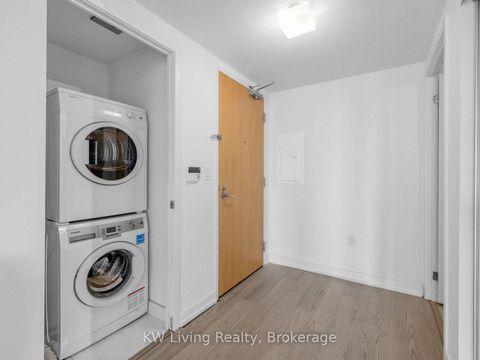 Photo 5 at 1307 - 11 Wellesley Street W, Bay Street Corridor, Toronto