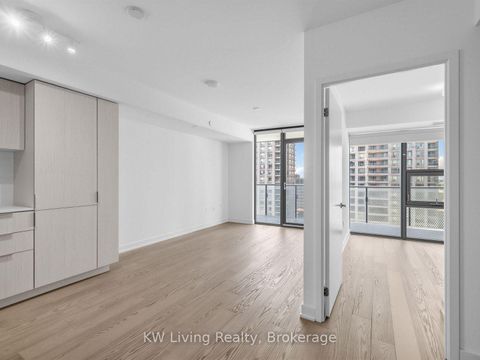 Photo 6 at 1307 - 11 Wellesley Street W, Bay Street Corridor, Toronto