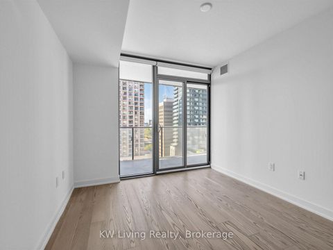 Photo 12 at 1307 - 11 Wellesley Street W, Bay Street Corridor, Toronto