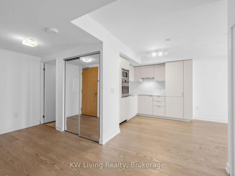 Photo 16 at 1307 - 11 Wellesley Street W, Bay Street Corridor, Toronto