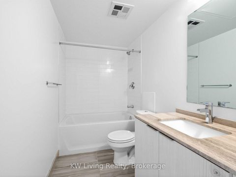 Photo 17 at 1307 - 11 Wellesley Street W, Bay Street Corridor, Toronto