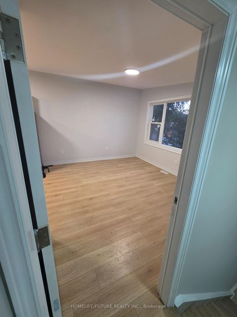 Photo 21 at 2983 Lawrence Avenue E, Bendale, Toronto