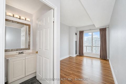Photo 4 at PH103 - 8 Lee Centre Drive, Woburn, Toronto