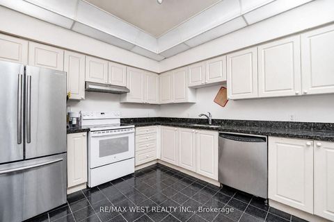 Photo 5 at PH103 - 8 Lee Centre Drive, Woburn, Toronto