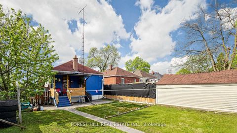 Photo 5 at 2 Ellins Avenue, Smythe, Toronto