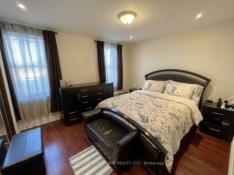 Photo 10 at 600 Oakwood Avenue, Oakwood Village, Toronto