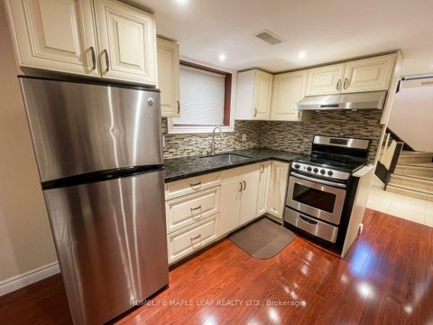 Photo 21 at 600 Oakwood Avenue, Oakwood Village, Toronto