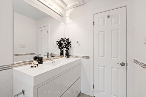 Photo 21 at 3517 St Clair Avenue E, Birchmount, Toronto