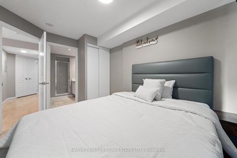 Photo 20 at 515 - 140 Simcoe Street, Waterfront Communities C1, Toronto