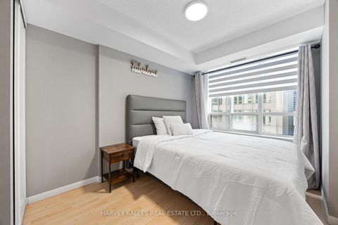 Photo 25 at 515 - 140 Simcoe Street, Waterfront Communities C1, Toronto