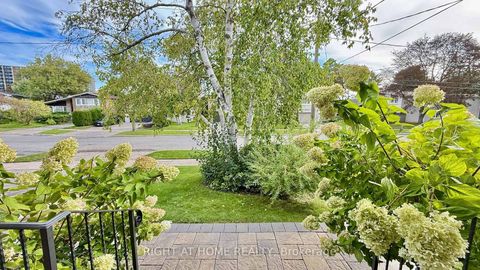 Photo 4 at 24 Stonedene Boulevard, Branson, Toronto