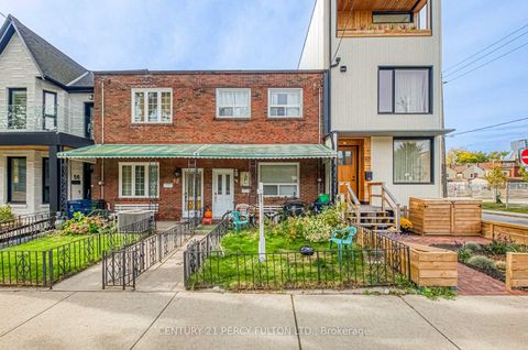 Photo 0 at 60 Fennings Street, Bellwoods, Toronto
