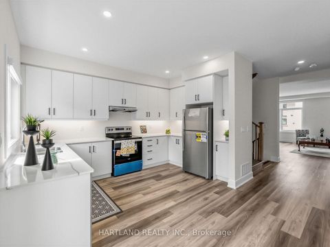 Photo 5 at 503 - 1695 Dersan Street, Duffin Heights, Pickering