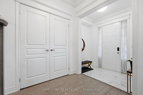 Photo 3 at 15 Calamint Lane, Oak Ridges Lake Wilcox, Richmond Hill