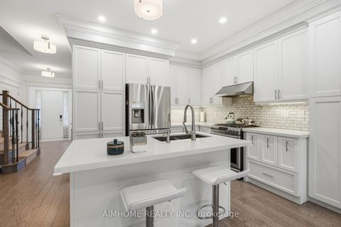 Photo 14 at 15 Calamint Lane, Oak Ridges Lake Wilcox, Richmond Hill