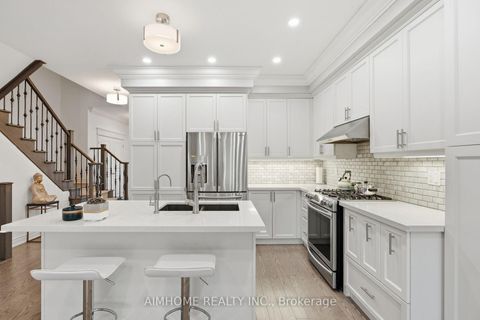 Photo 15 at 15 Calamint Lane, Oak Ridges Lake Wilcox, Richmond Hill