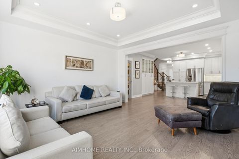 Photo 20 at 15 Calamint Lane, Oak Ridges Lake Wilcox, Richmond Hill
