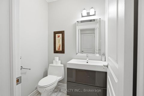Photo 24 at 15 Calamint Lane, Oak Ridges Lake Wilcox, Richmond Hill