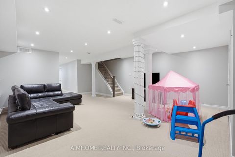 Photo 44 at 15 Calamint Lane, Oak Ridges Lake Wilcox, Richmond Hill