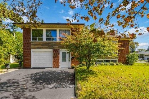 Photo 0 at 2 Munhall Road, Humber Heights, Toronto
