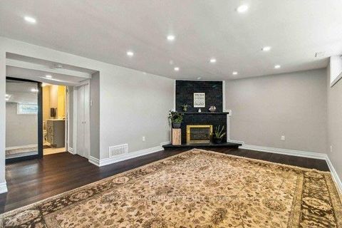 Photo 24 at 2 Munhall Road, Humber Heights, Toronto