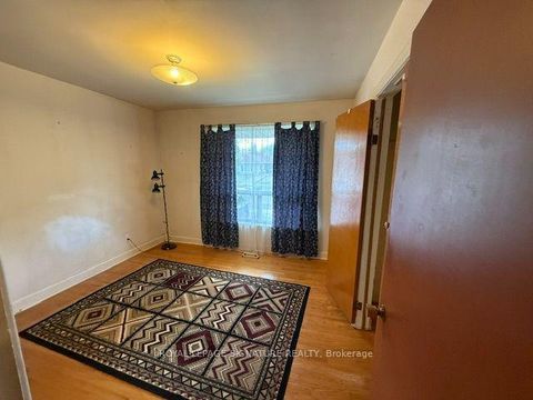 Photo 6 at 16 Hoshlega Drive, Morningside, Toronto