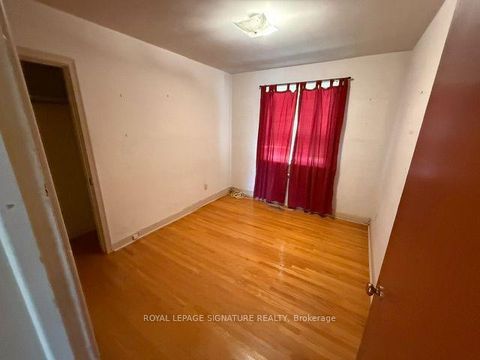 Photo 11 at 16 Hoshlega Drive, Morningside, Toronto