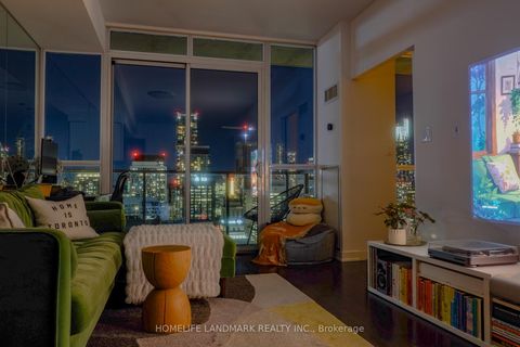 Photo 2 at 3306 - 126 Simcoe Street, Waterfront Communities C1, Toronto