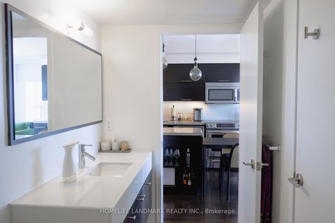 Photo 9 at 3306 - 126 Simcoe Street, Waterfront Communities C1, Toronto