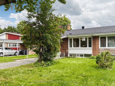 Photo 0 at 77 Billington Crescent, Donalda, Toronto
