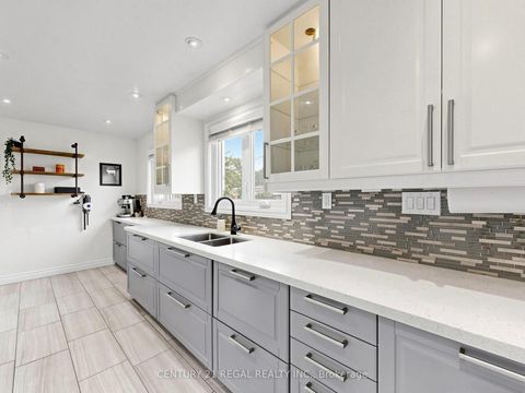 Photo 3 at 77 Billington Crescent, Donalda, Toronto