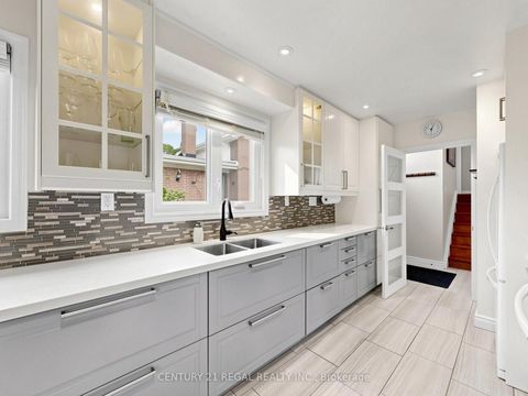 Photo 8 at 77 Billington Crescent, Donalda, Toronto