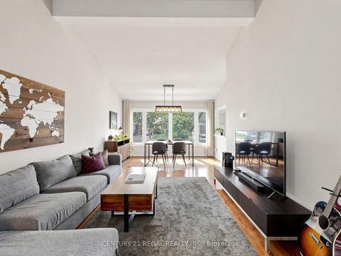 Photo 9 at 77 Billington Crescent, Donalda, Toronto