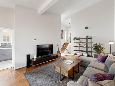 Photo 12 at 77 Billington Crescent, Donalda, Toronto