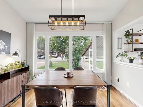 Photo 15 at 77 Billington Crescent, Donalda, Toronto