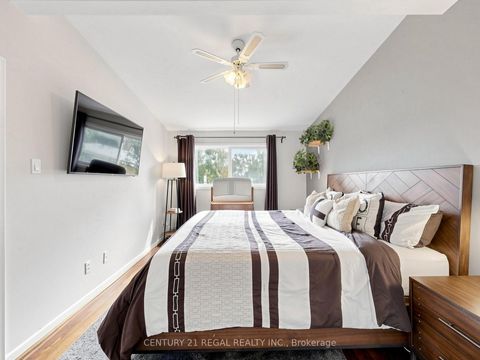 Photo 20 at 77 Billington Crescent, Donalda, Toronto
